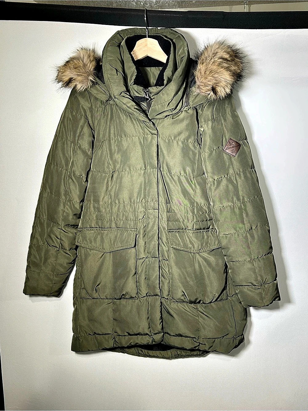 Eddie Bauer Olive Green Down Parka Faux Fur Hood Women’s Medium - Picture 2 of 15